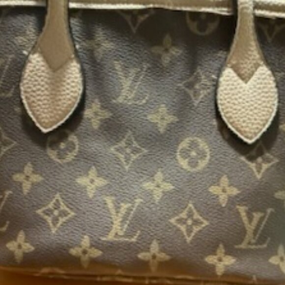 Stunning Reversible 3 in 1 Fashion Crossbody/Mini Tote Bag-NEW SHOWSTOPPER! - Picture 4 of 8